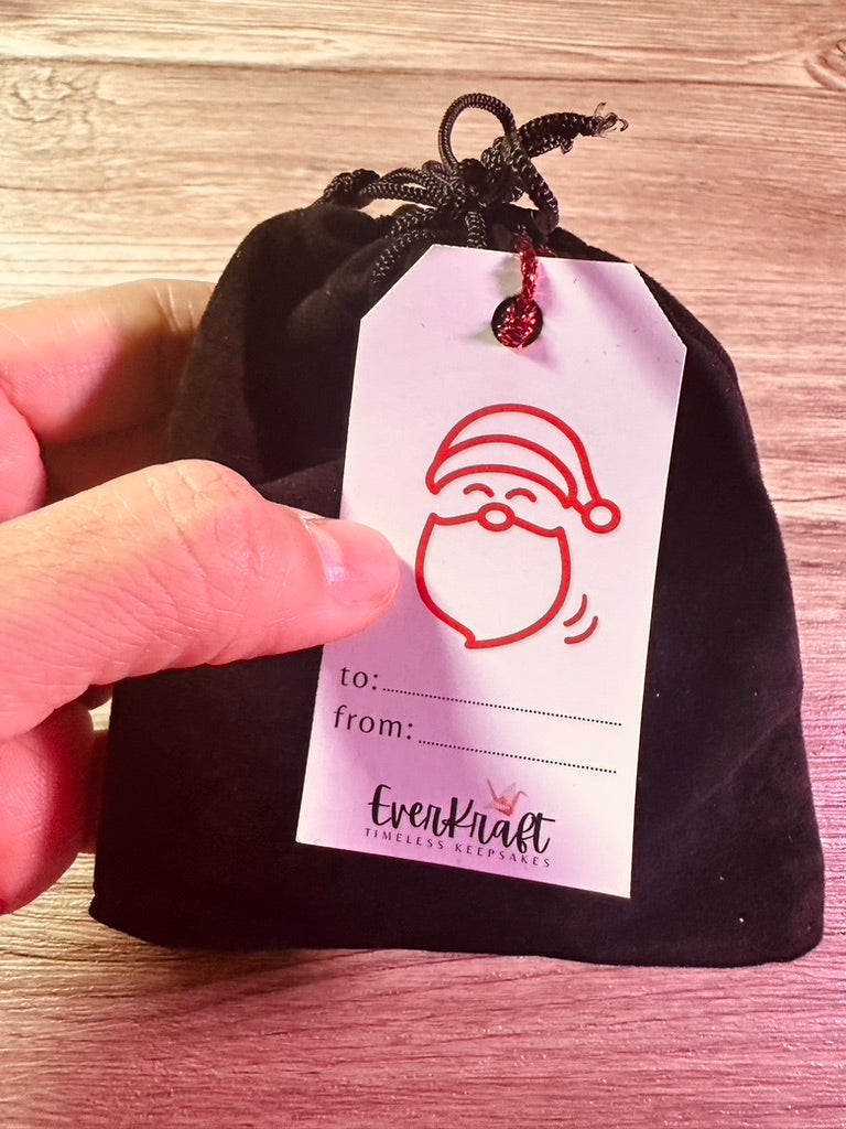 Medium Pouch with Tag