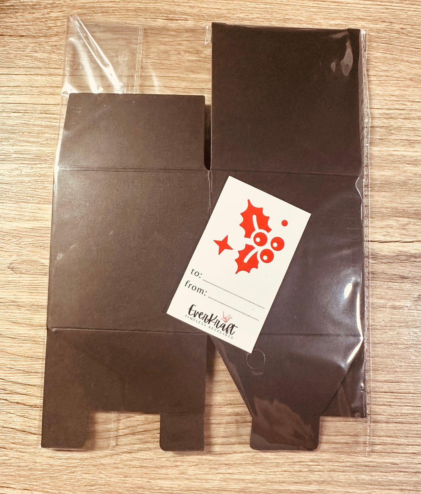 Box with Tag - Black