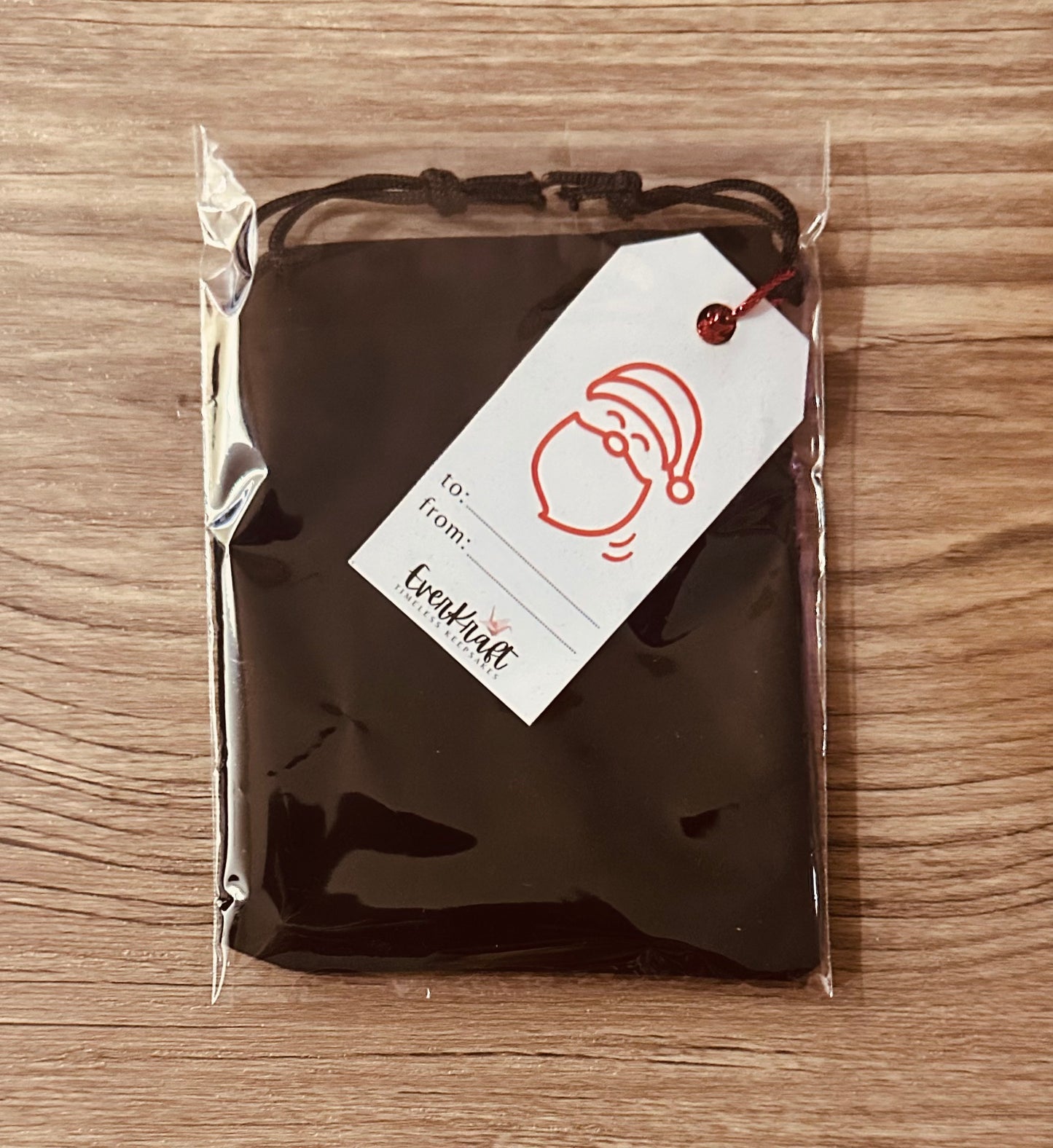 Medium Pouch with Tag